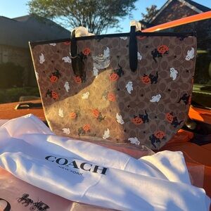 COACH Brown Halloween Pumpkin & Ghost Print Tote